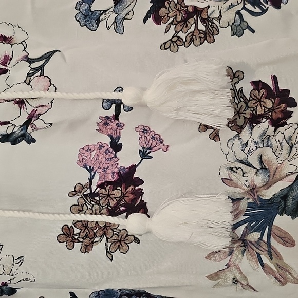 Doe & Rae X Revolve LS Floral Blouse Sz M NWT - Picture 8 of 13